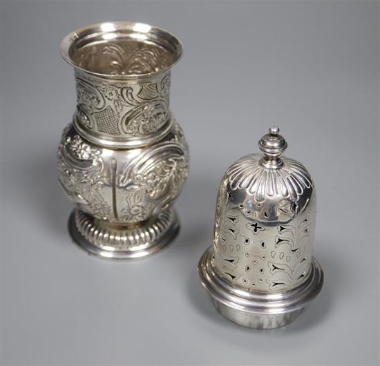 A late Victorian repousse silver sugar caster, Wakely & Wheeler, London, 1896, 20.4cm, 8.5oz.